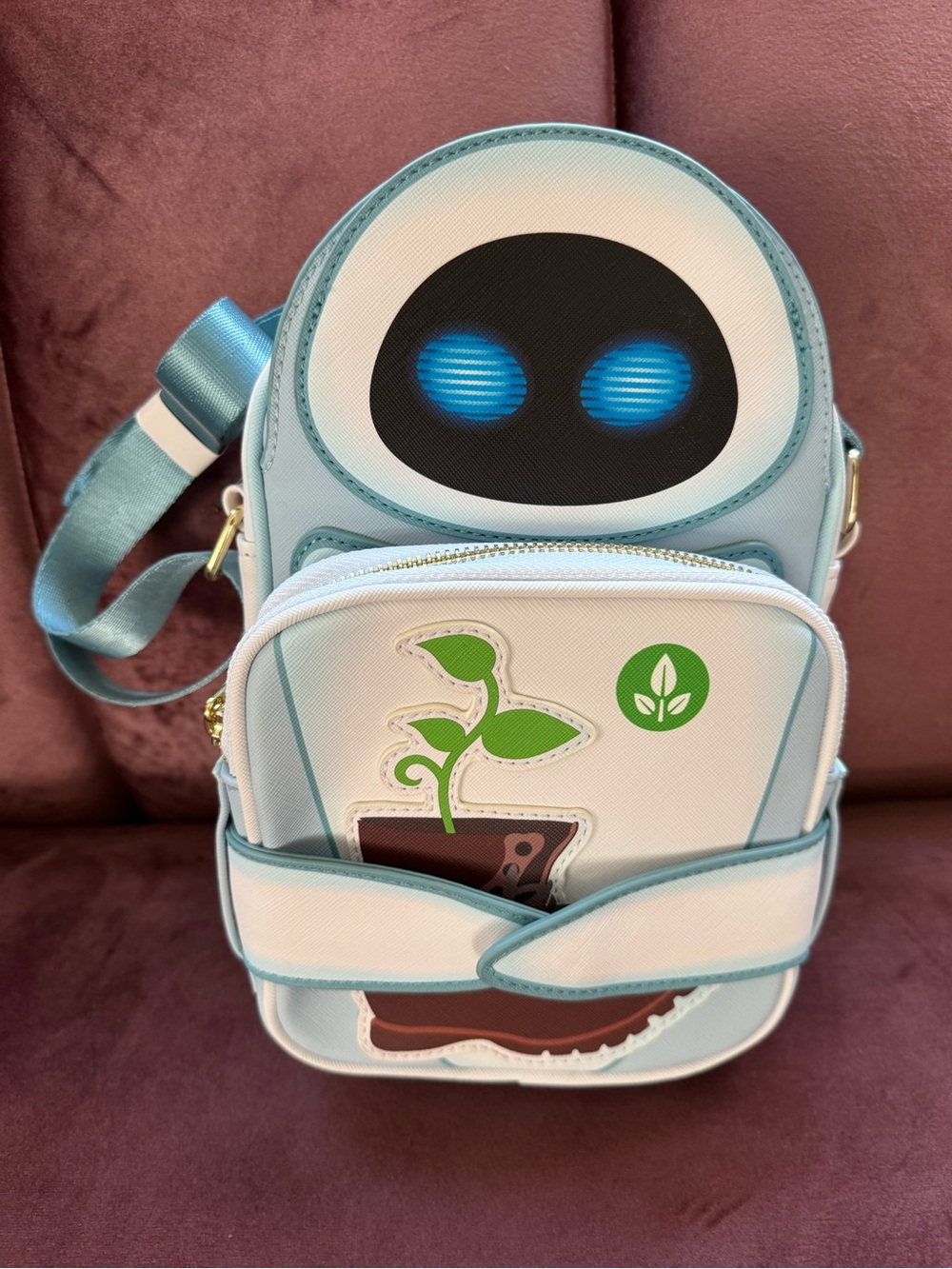 NWOT Loungefly Disney Wall-E “Eve” Crossbody Bag - Picture 8 of 9